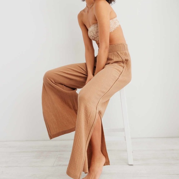 Aerie High Waisted Pool-To-Party Pant, Tan, Small - Picture 2 of 7